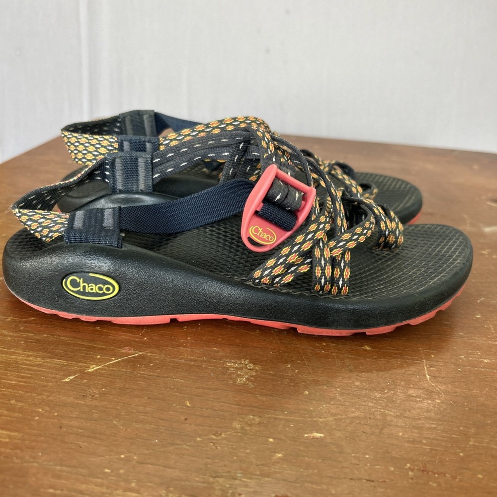 Chaco Size 7 Adjustable ZX2 Classic Sandal Crest Citrus Outdoor Pink Navy Shoes